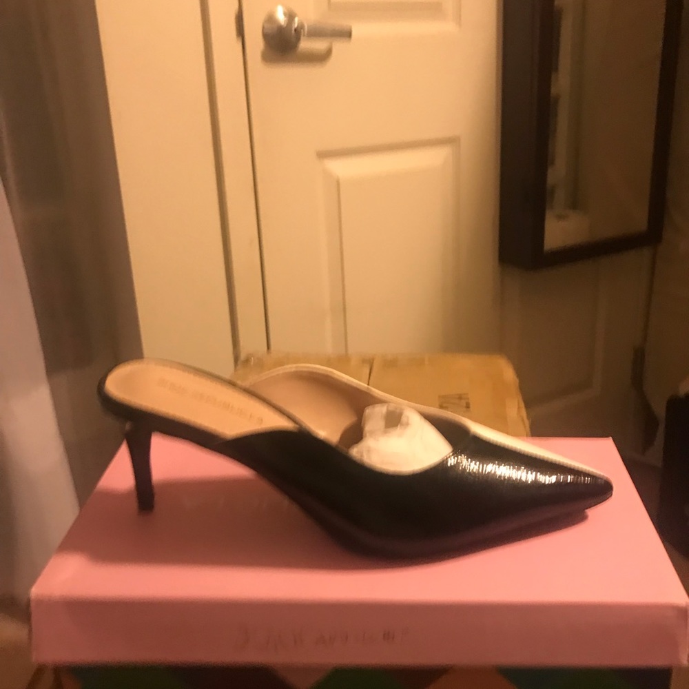 Dress shoes